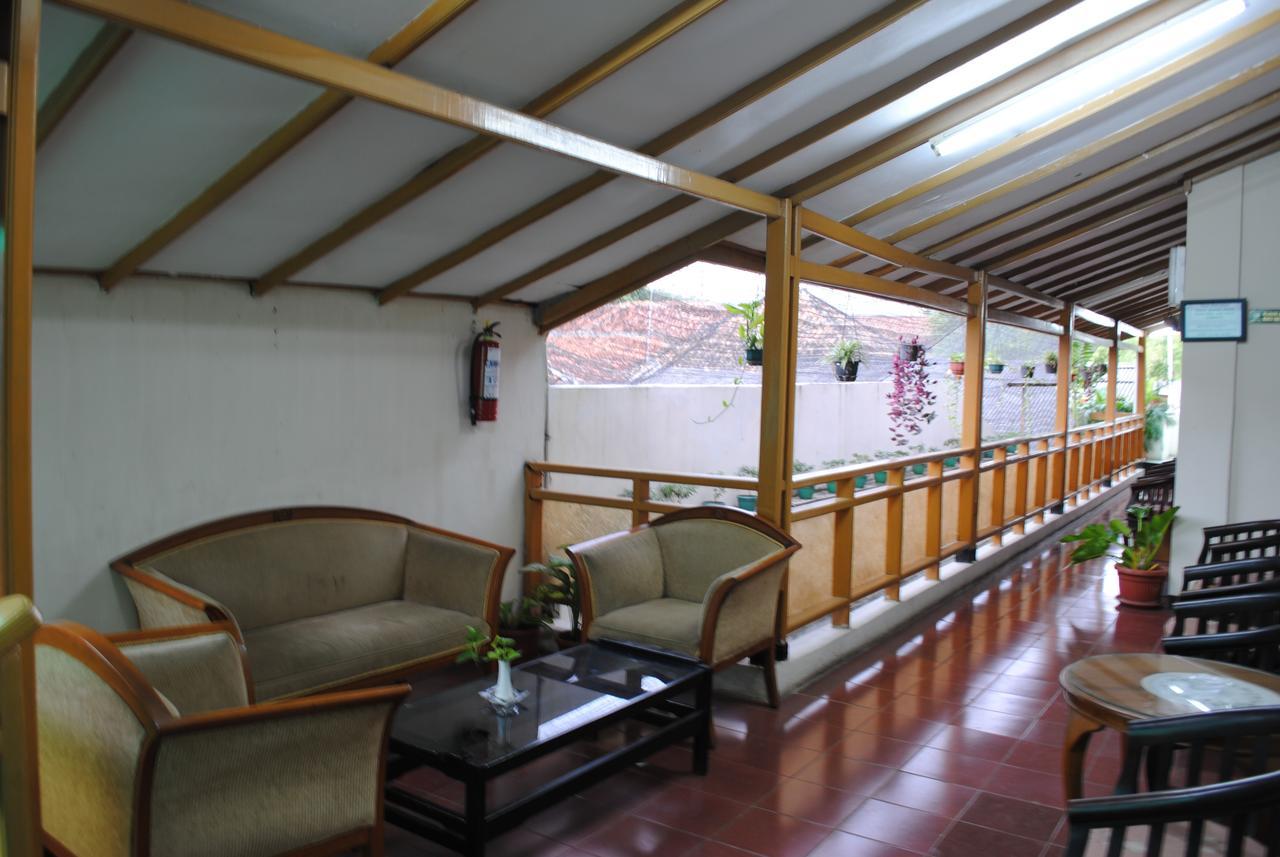 Hotel Wisata Baru Serang Eksteriør billede